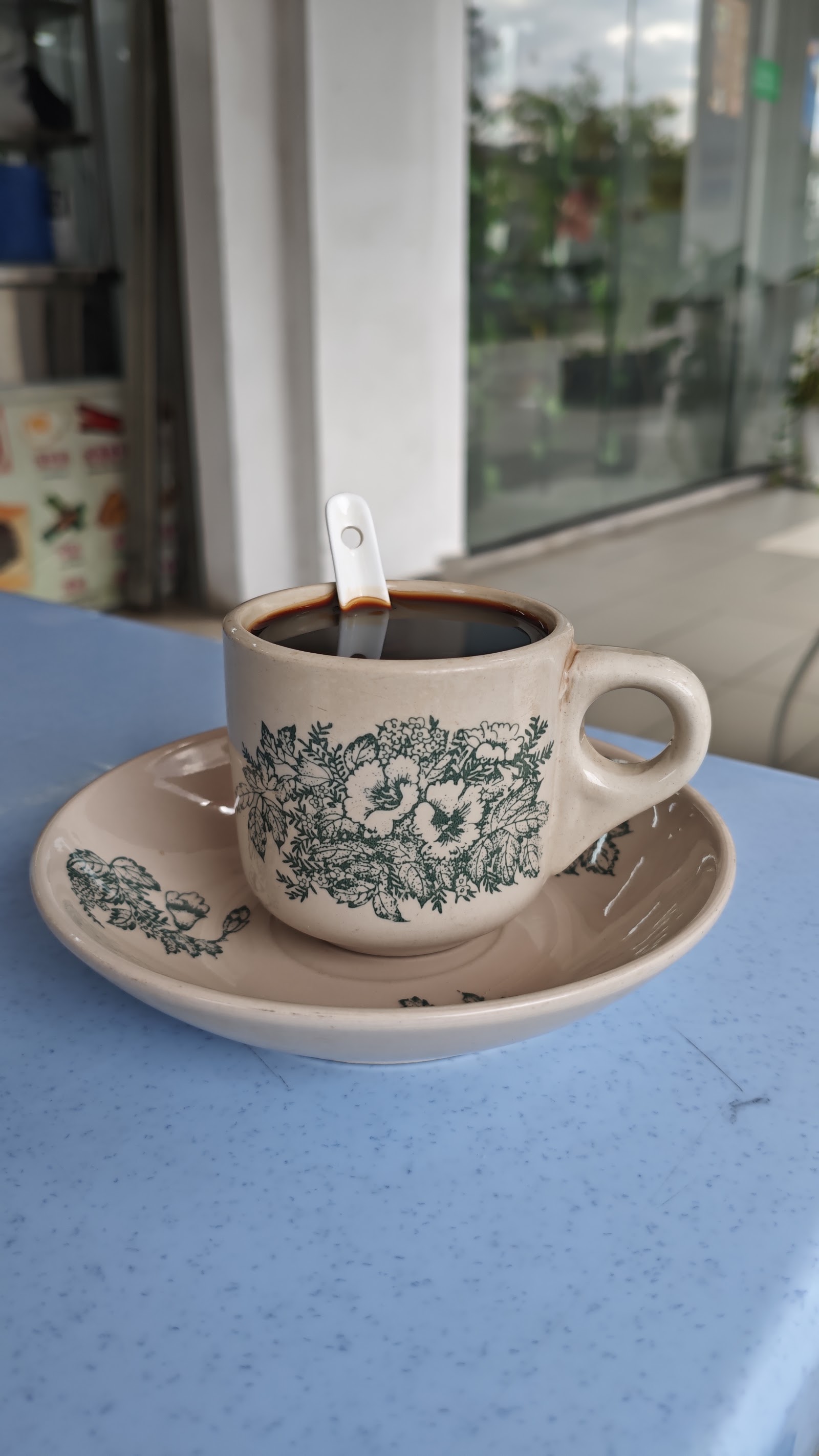 五十一名牌茶 The Fifty One Coffee