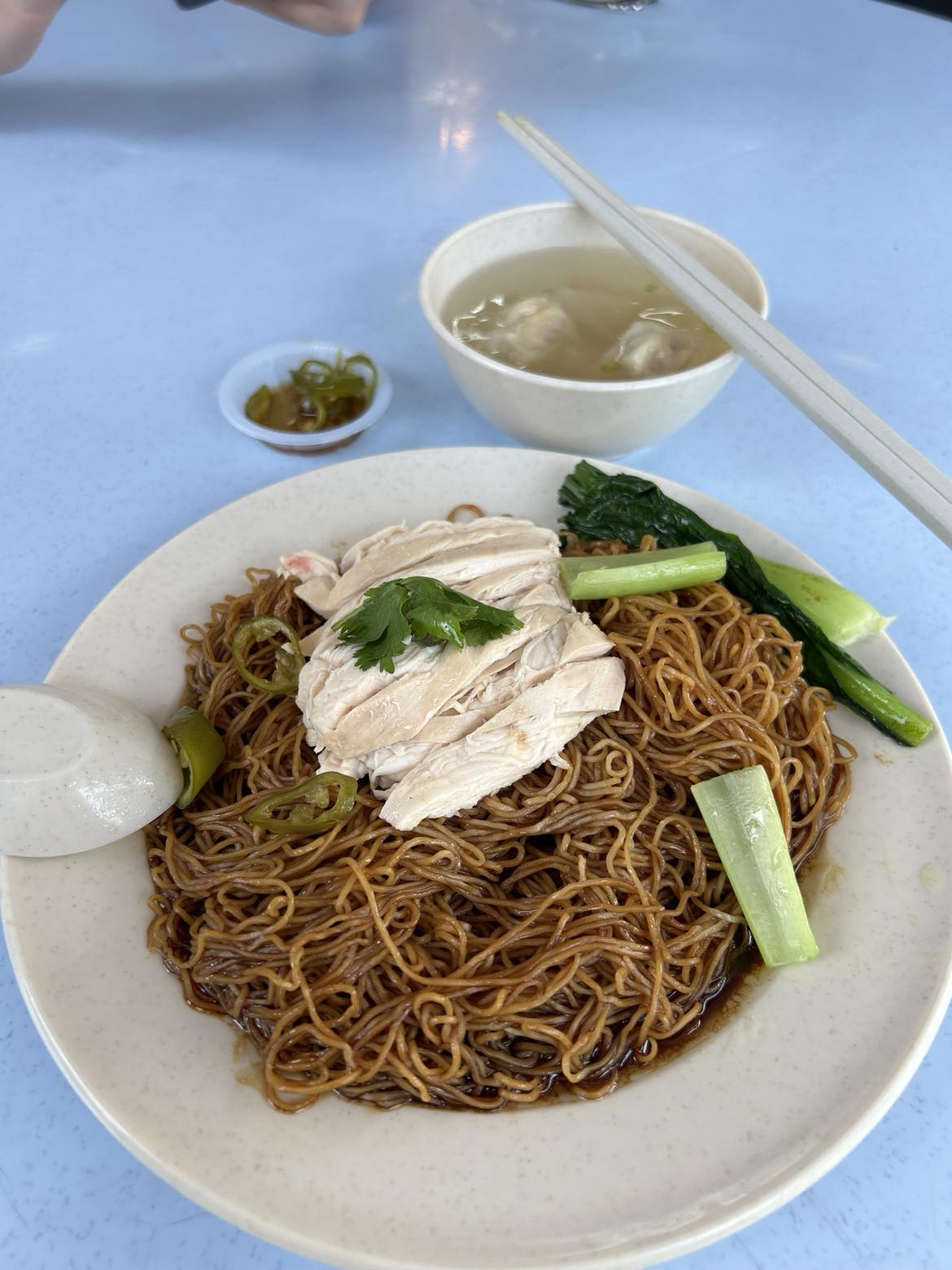 白鸡云吞面